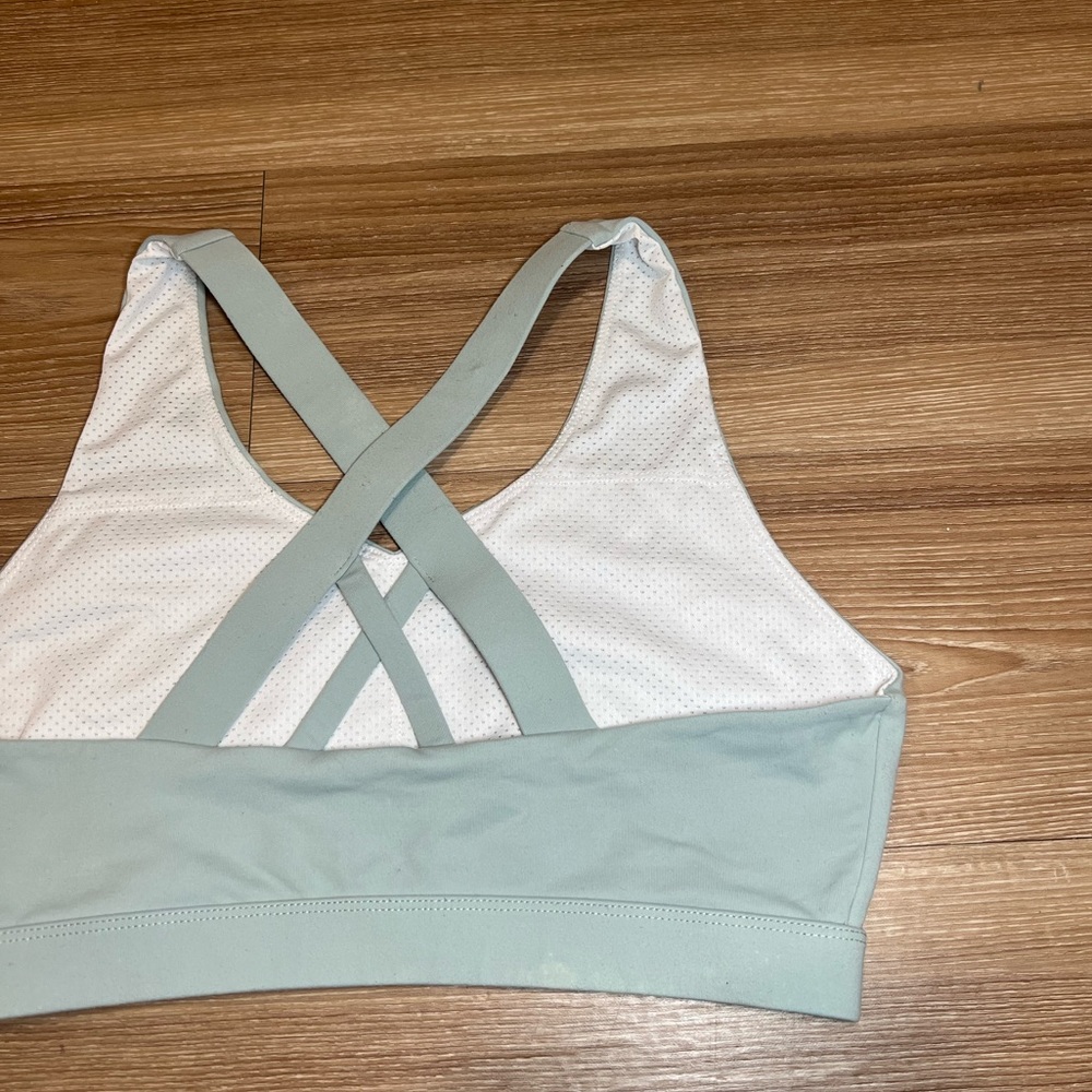 Women’s Mint Green Sports Bra Size M - Picture 6 of 10